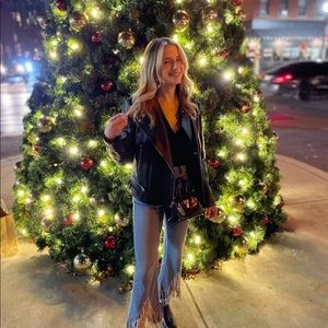 Meet your Posher, Norelle